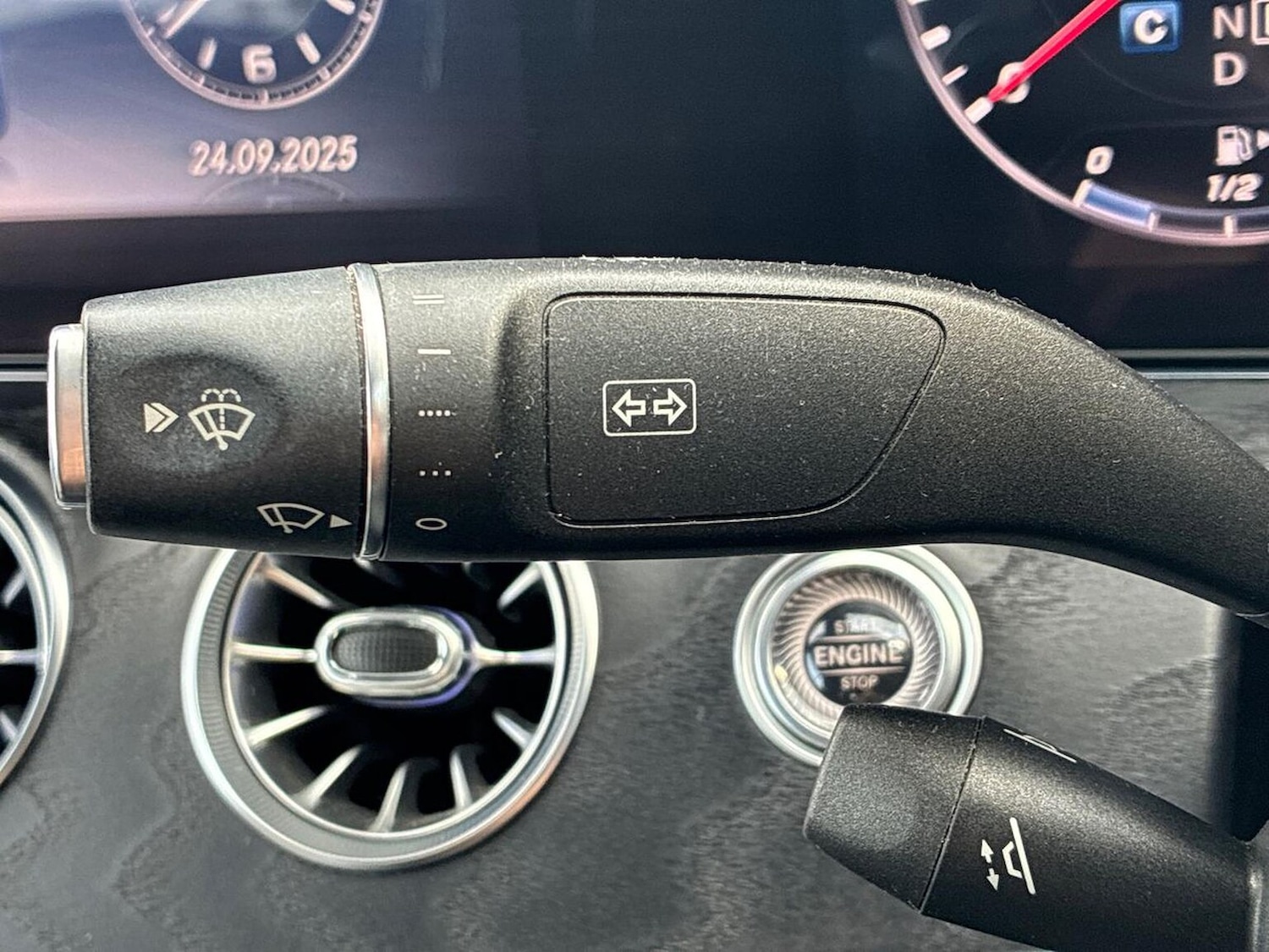 Used Mercedes-Benz E-Class 2020 for sale - 76157144: Photo 28