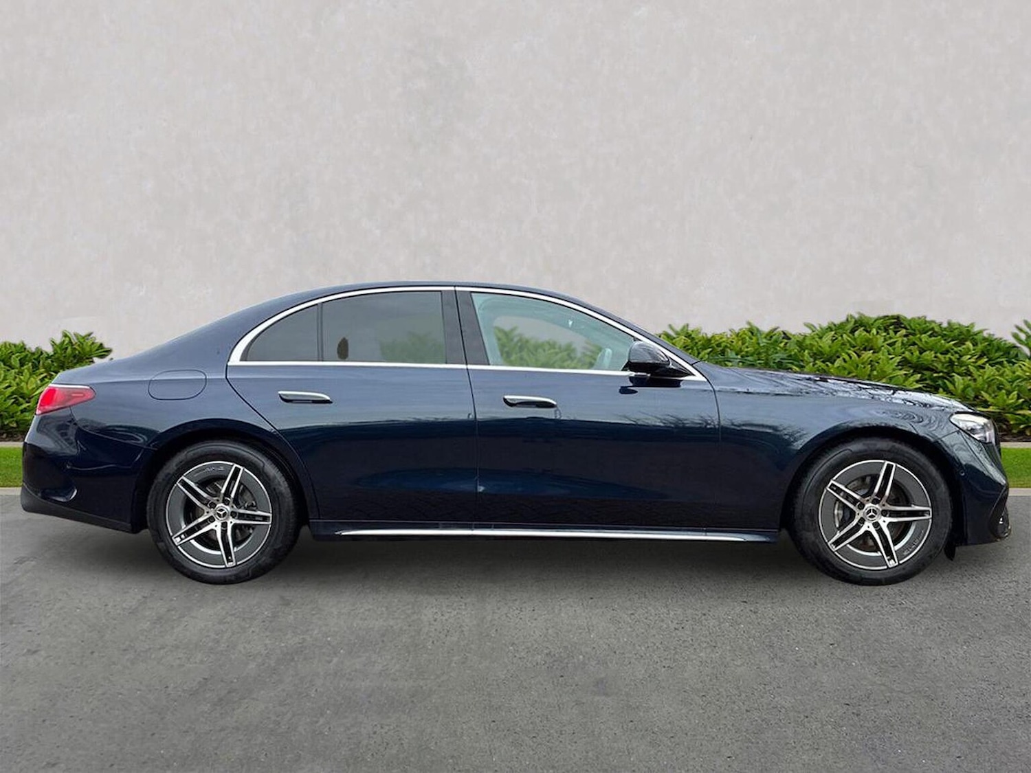 Used Mercedes-Benz E Class 2025 for sale - 76885008: Photo 3