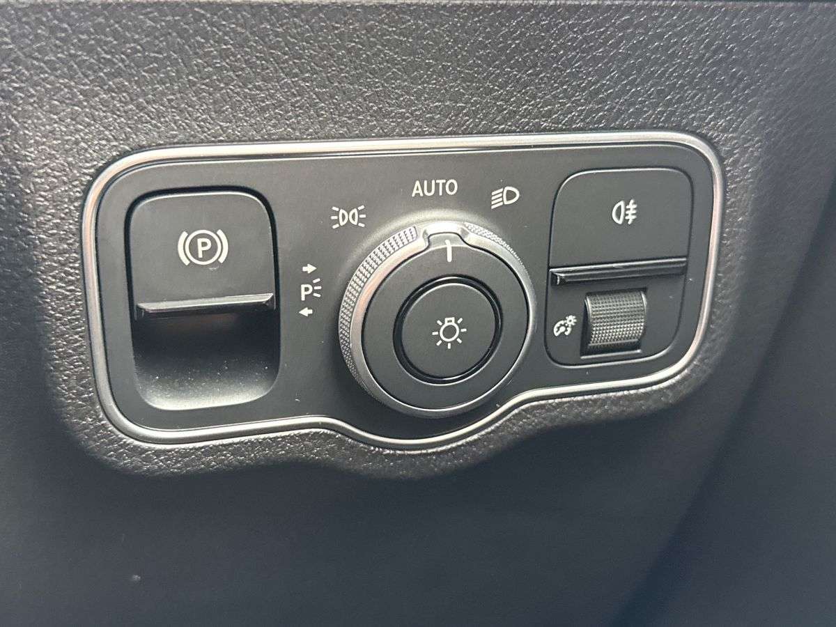 Used Mercedes-Benz GLB 2024 for sale - 78053517: Photo 22