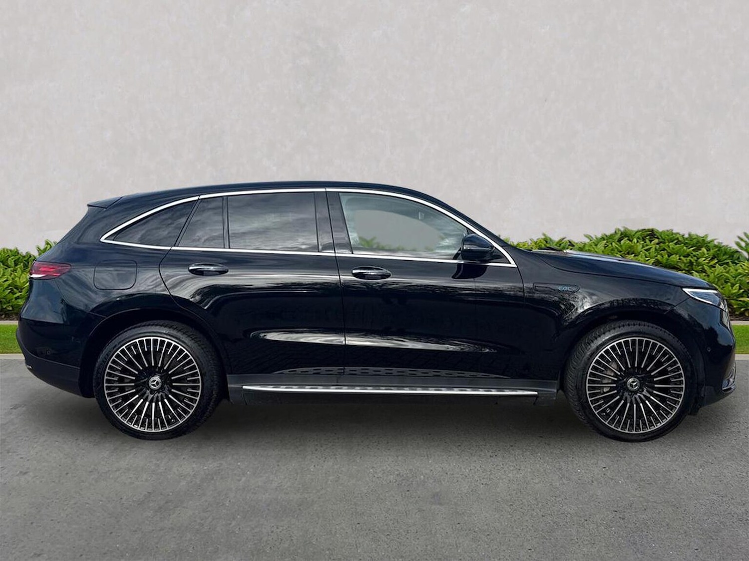 Used Mercedes-Benz EQC 2019 for sale - 76342940: Photo 3