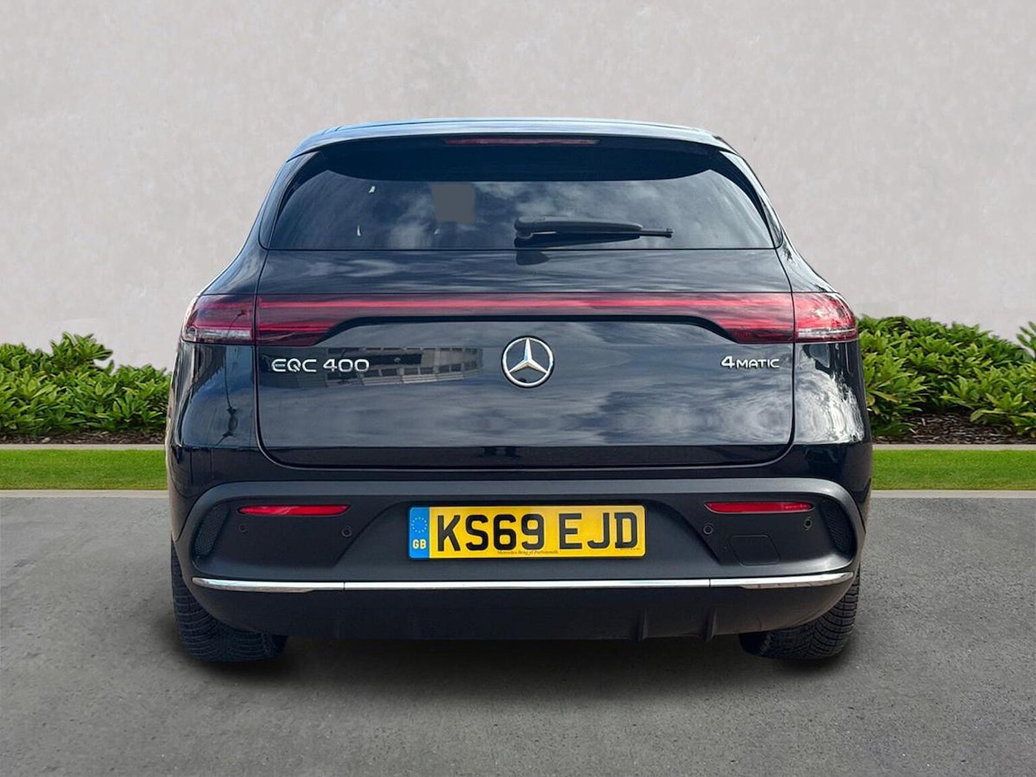 Used Mercedes-Benz EQC 2019 for sale - 76342940: Photo 4