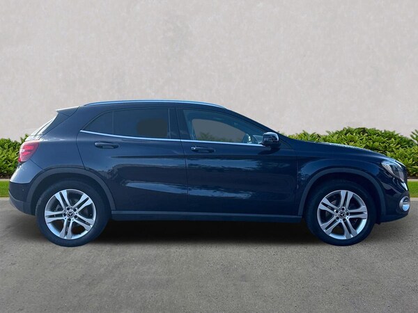 Used Mercedes-Benz GLA 2018 for sale - 76174208: Photo 3