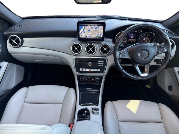 Used Mercedes-Benz GLA 2018 for sale - 76174208: Photo 8