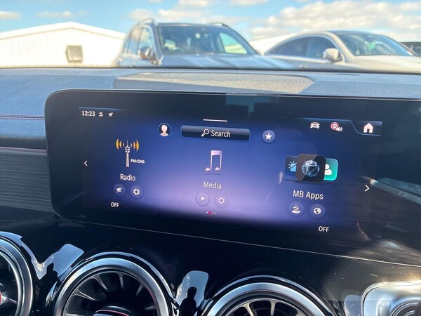 Used Mercedes-Benz EQB 2025 for sale - 76182425: Photo 11