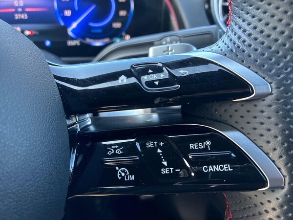 Used Mercedes-Benz EQB 2025 for sale - 76182425: Photo 27