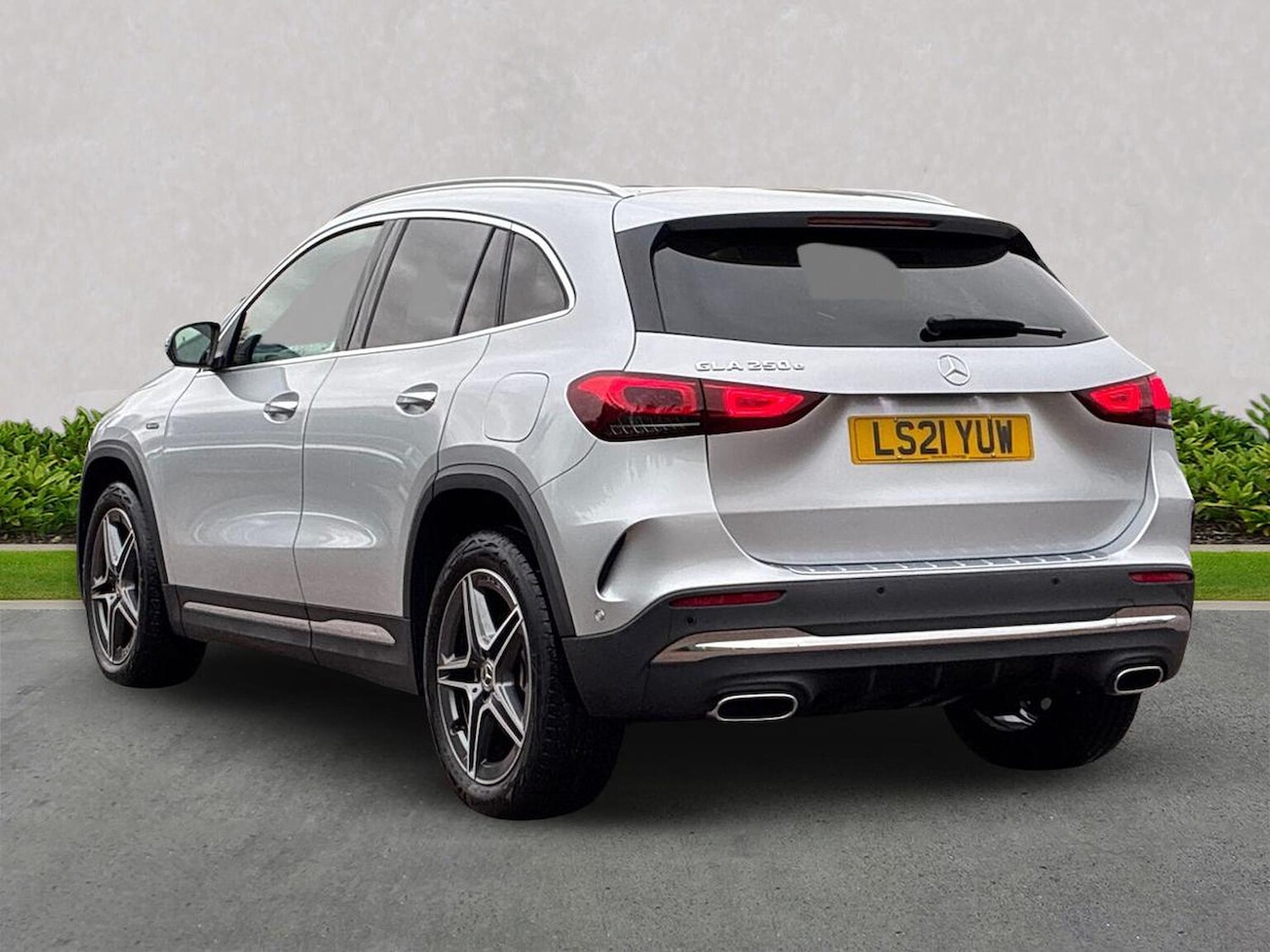 Used Mercedes-Benz GLA 2021 for sale - 76578323: Photo 2