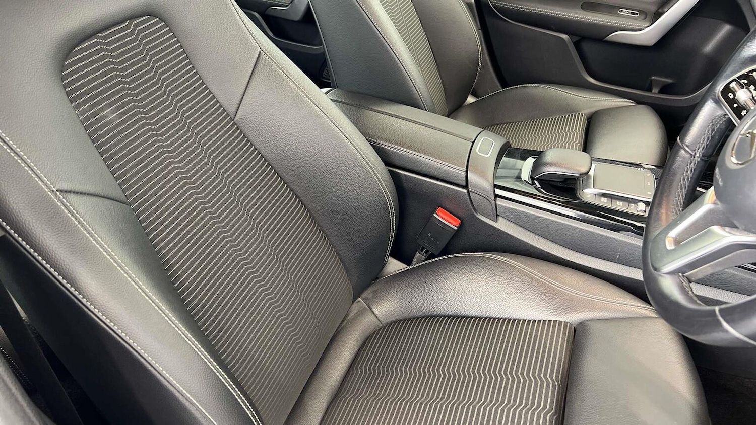 Used Mercedes-Benz A-Class 2021 for sale - 76292942: Photo 26