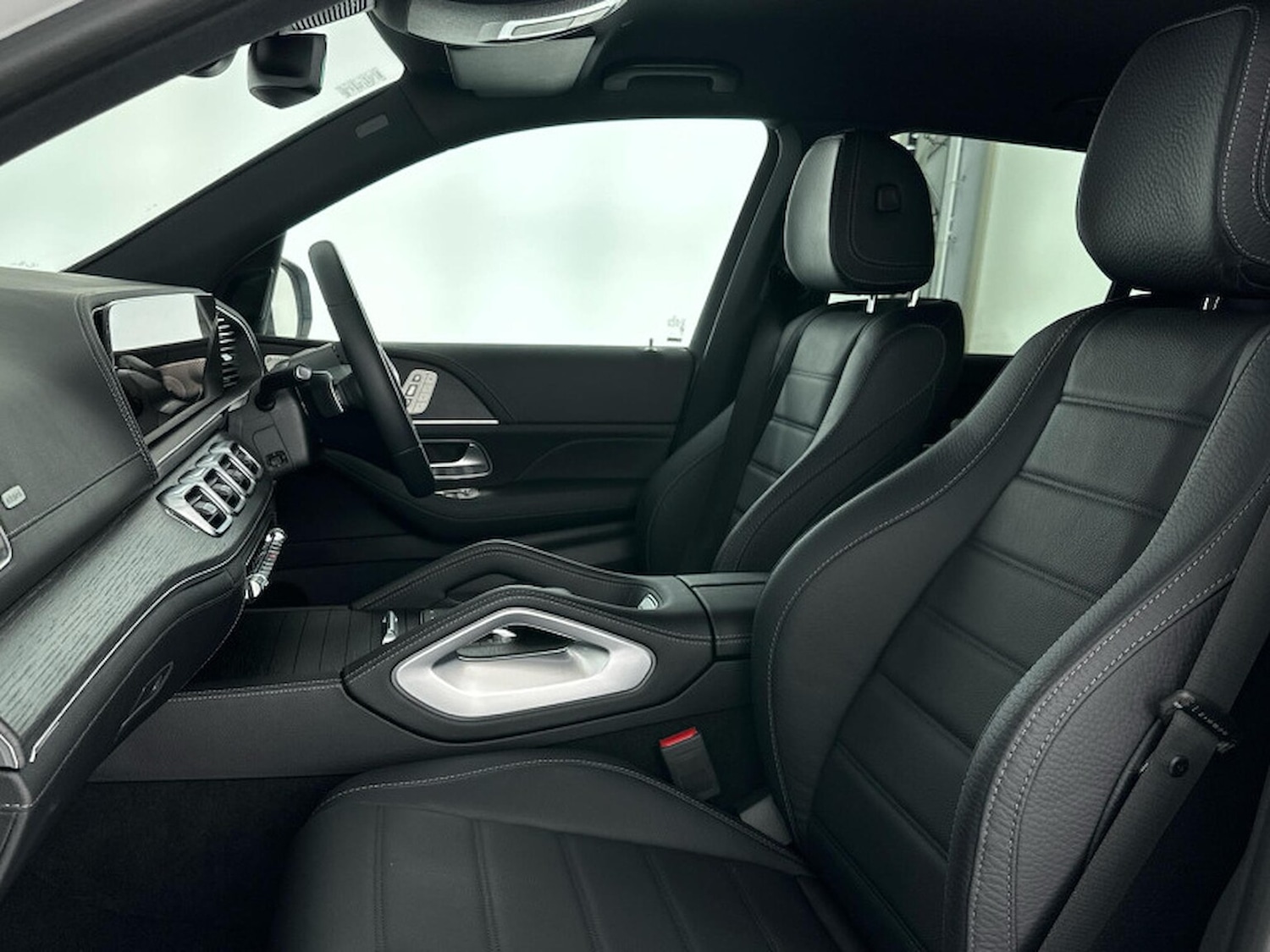 Used Mercedes-Benz GLE 2025 for sale - 76357861: Photo 8