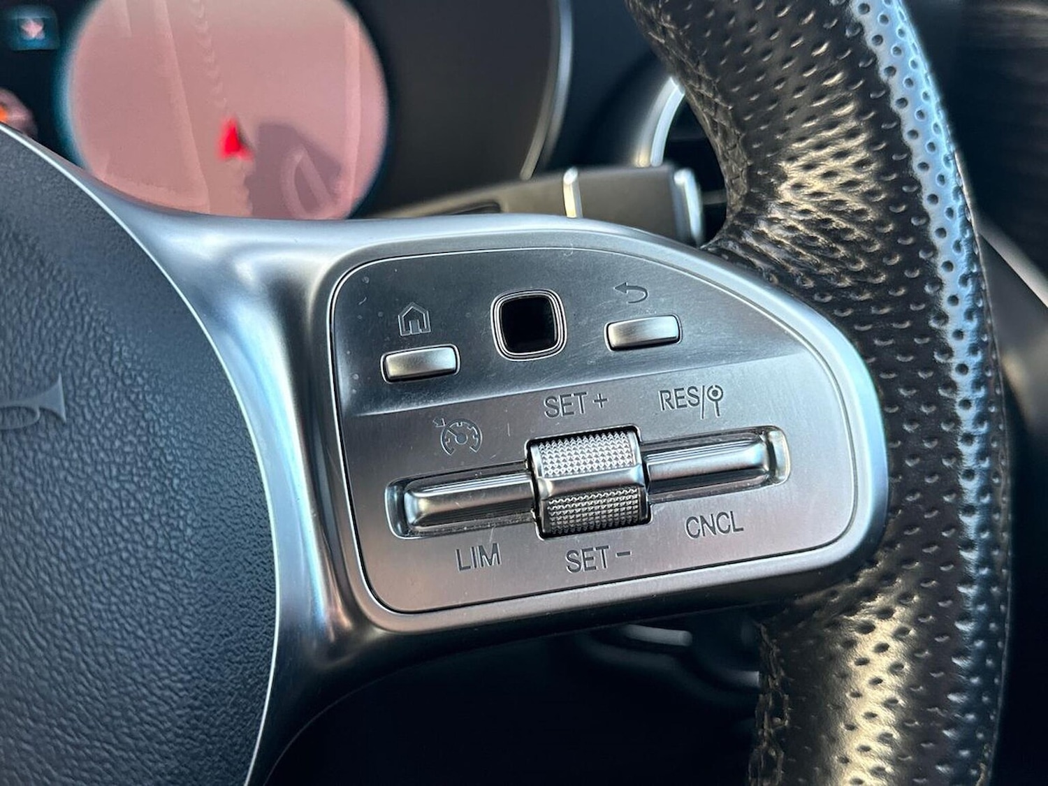 Used Mercedes-Benz GLC 2019 for sale - 76655965: Photo 28