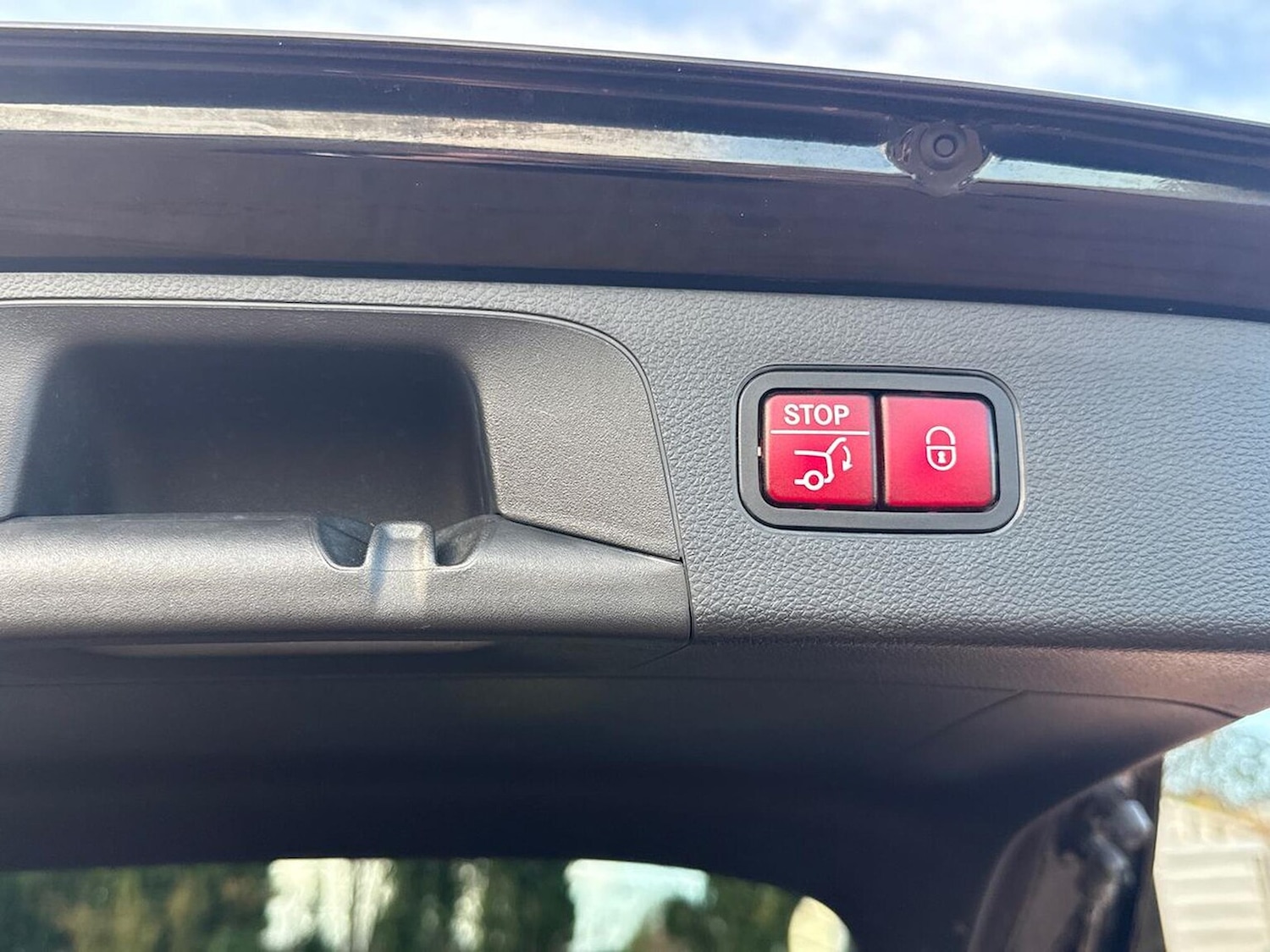 Used Mercedes-Benz GLC 2019 for sale - 76655965: Photo 40