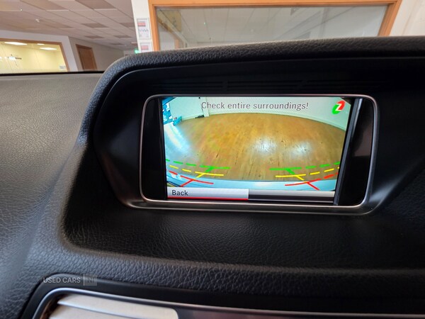 Used Mercedes-Benz E-Class 2014 for sale - 76153611: Photo 11