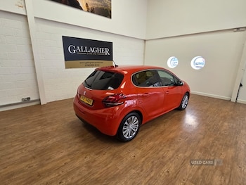 Used Peugeot 208 2018 for sale - 76621027: Photo