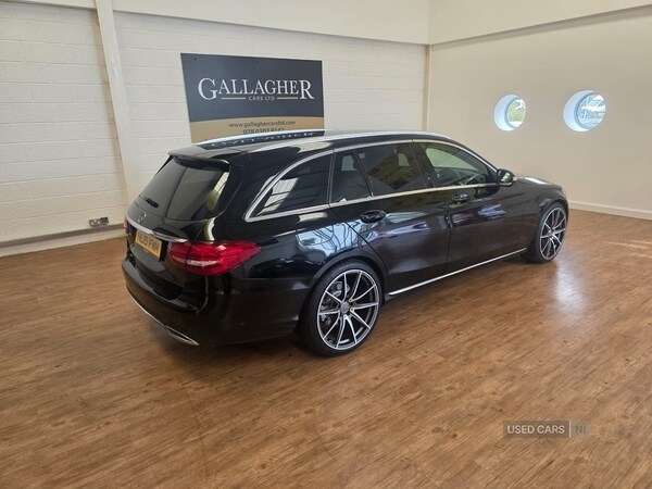 Used Mercedes-Benz C-Class 2015 for sale - 74751890: Photo 2