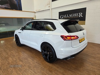Used Volkswagen Touareg 2018 for sale - 79566342: Photo