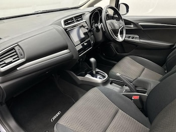 Used Honda Jazz 2020 for sale - 76616261: Photo