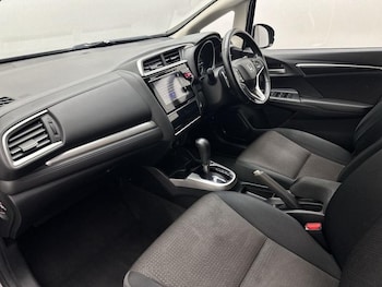 Used Honda Jazz 2017 for sale - 77691508: Photo