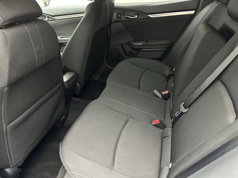 Used Honda Civic 2019 for sale - 76577176: Photo 9