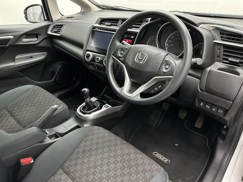 Used Honda Jazz 2017 for sale - 77951306: Photo 19
