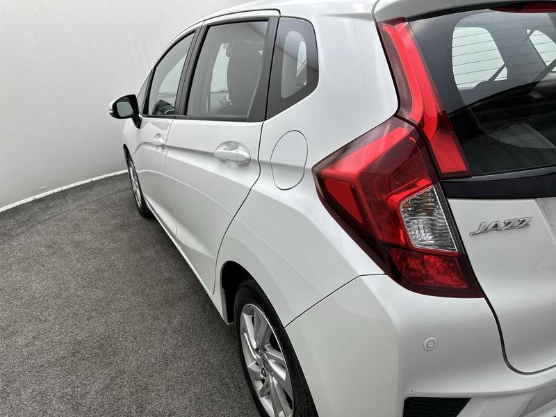 Used Honda Jazz 2017 for sale - 77951306: Photo 23