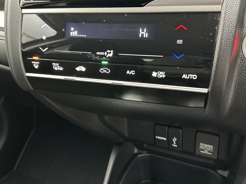 Used Honda Jazz 2018 for sale - 77339964: Photo 18