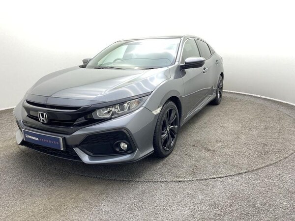 Used Honda Civic 2019 for sale - 76162105: Photo 11