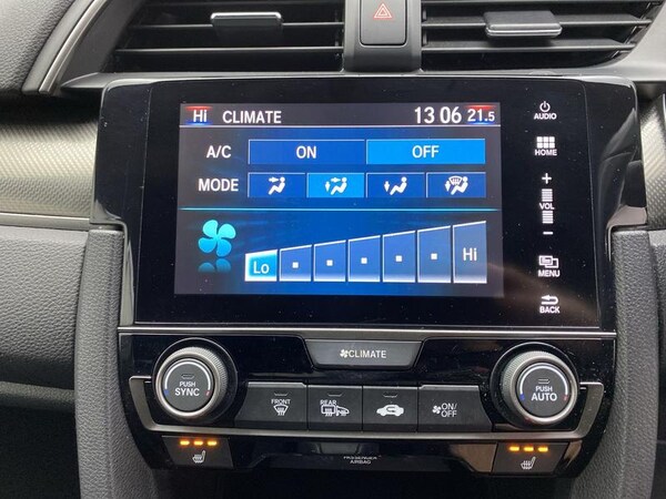 Used Honda Civic 2019 for sale - 76162105: Photo 18