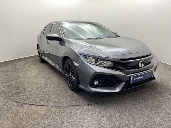 Used Honda Civic 2019 for sale - 76162105: Photo 2