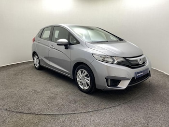 Used Honda Jazz 2017 for sale - 75960050: Photo