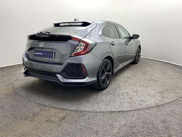 Used Honda Civic 2017 for sale - 76079750: Photo 13