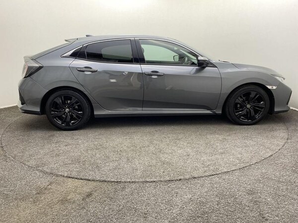 Used Honda Civic 2017 for sale - 76079750: Photo 6