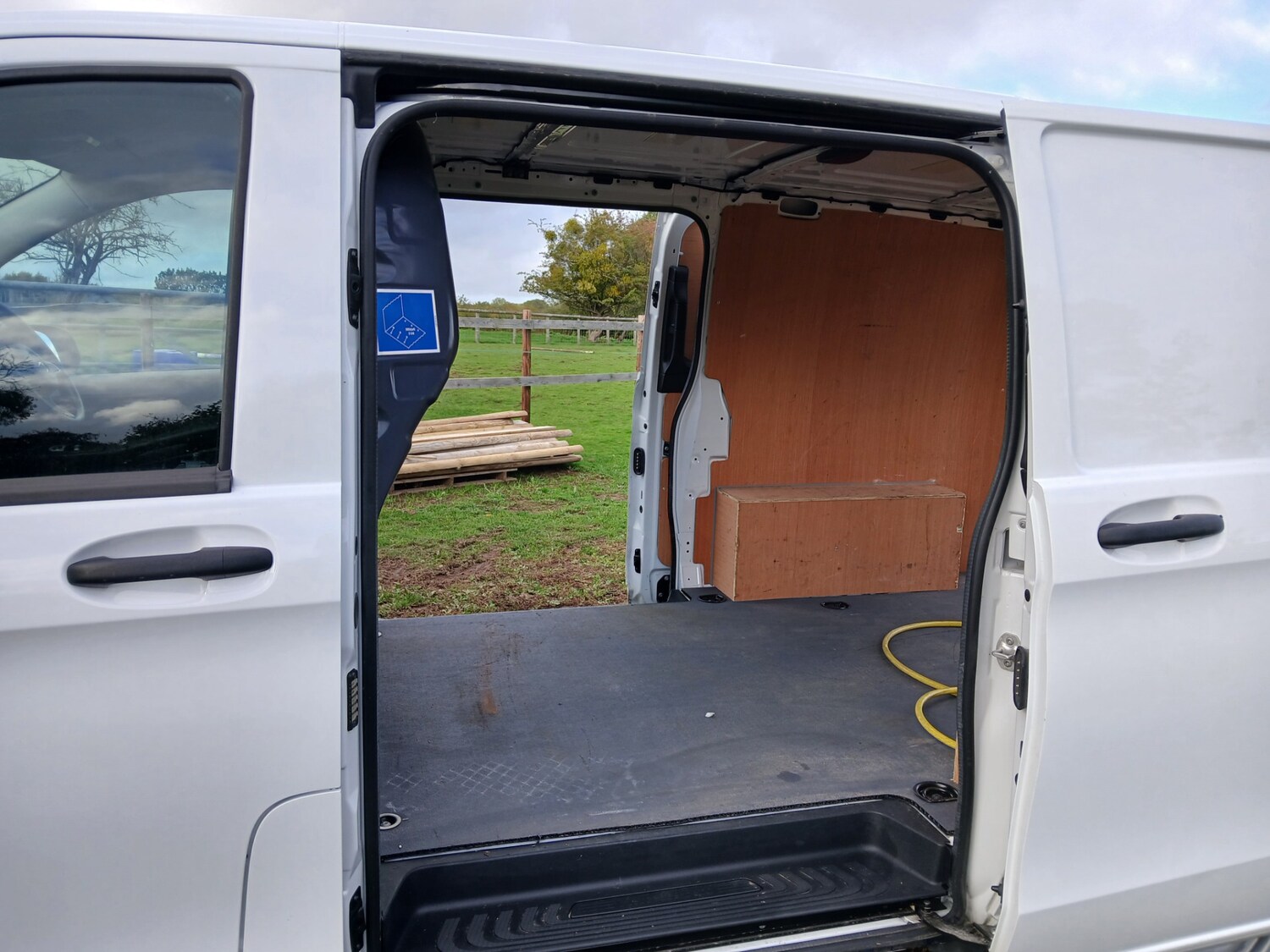 Used Mercedes-Benz Vito 2023 for sale - 76437159: Photo 11