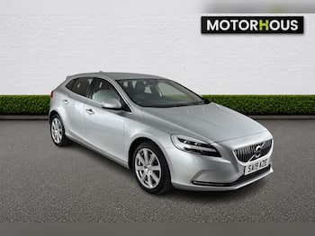 Used Volvo V40 2019 for sale - 79821465: Photo