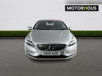 Used Volvo V40 2019 for sale - 79821465: Photo