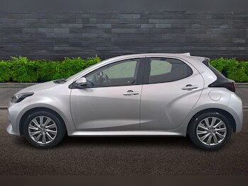 Used Toyota Yaris 2023 for sale - 79621551: Photo