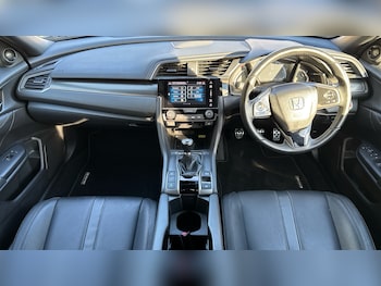 Used Honda Civic 2018 for sale - 76253074: Photo