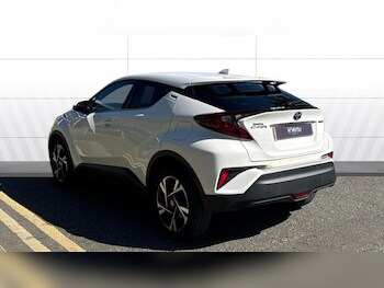 Used Toyota C-HR 2023 for sale - 78356145: Photo