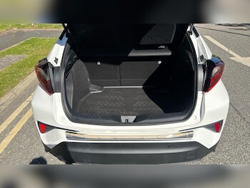 Used Toyota C-HR 2023 for sale - 78356145: Photo