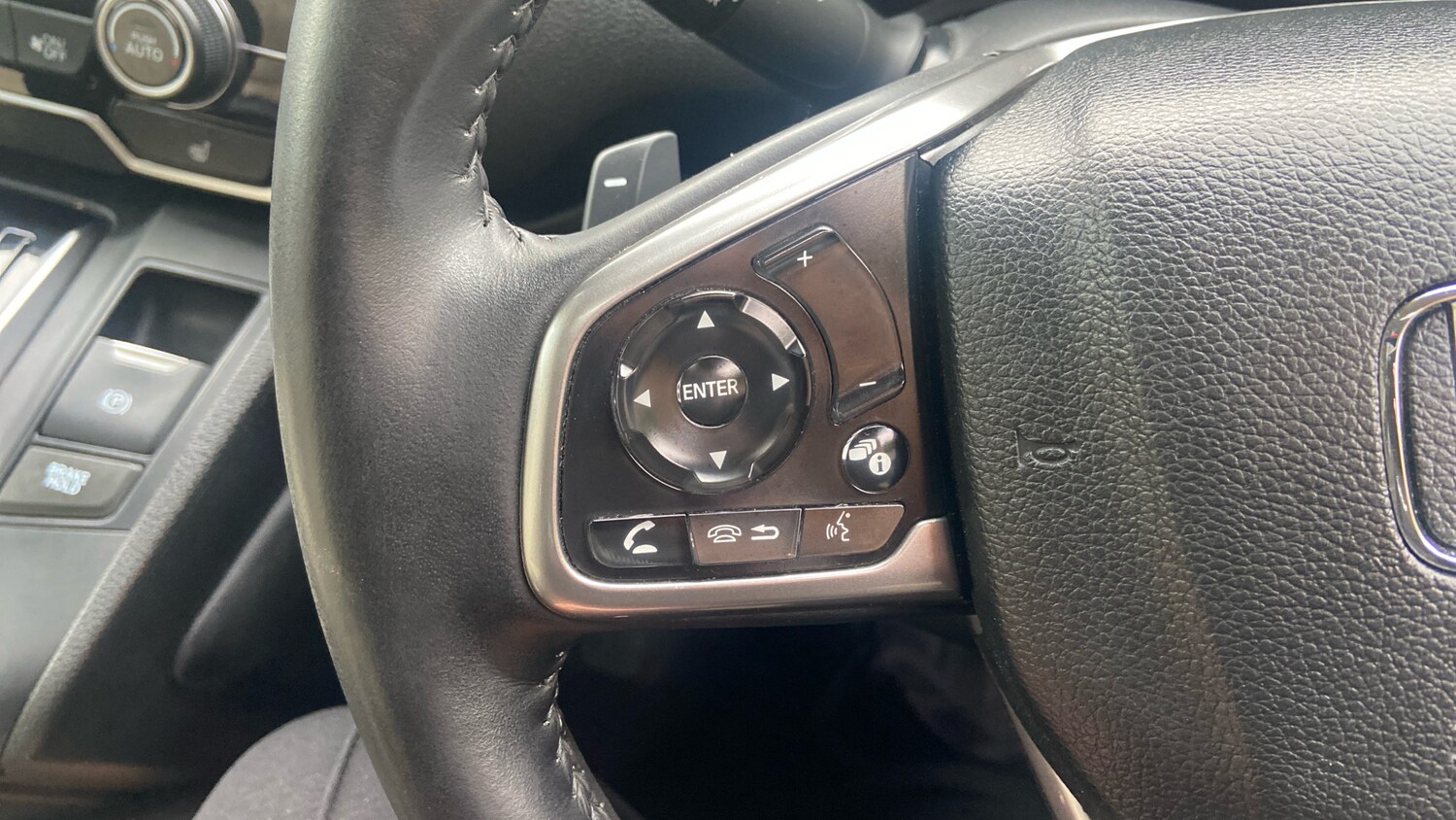 Used Honda CR-V 2019 for sale - 76040611: Photo 34
