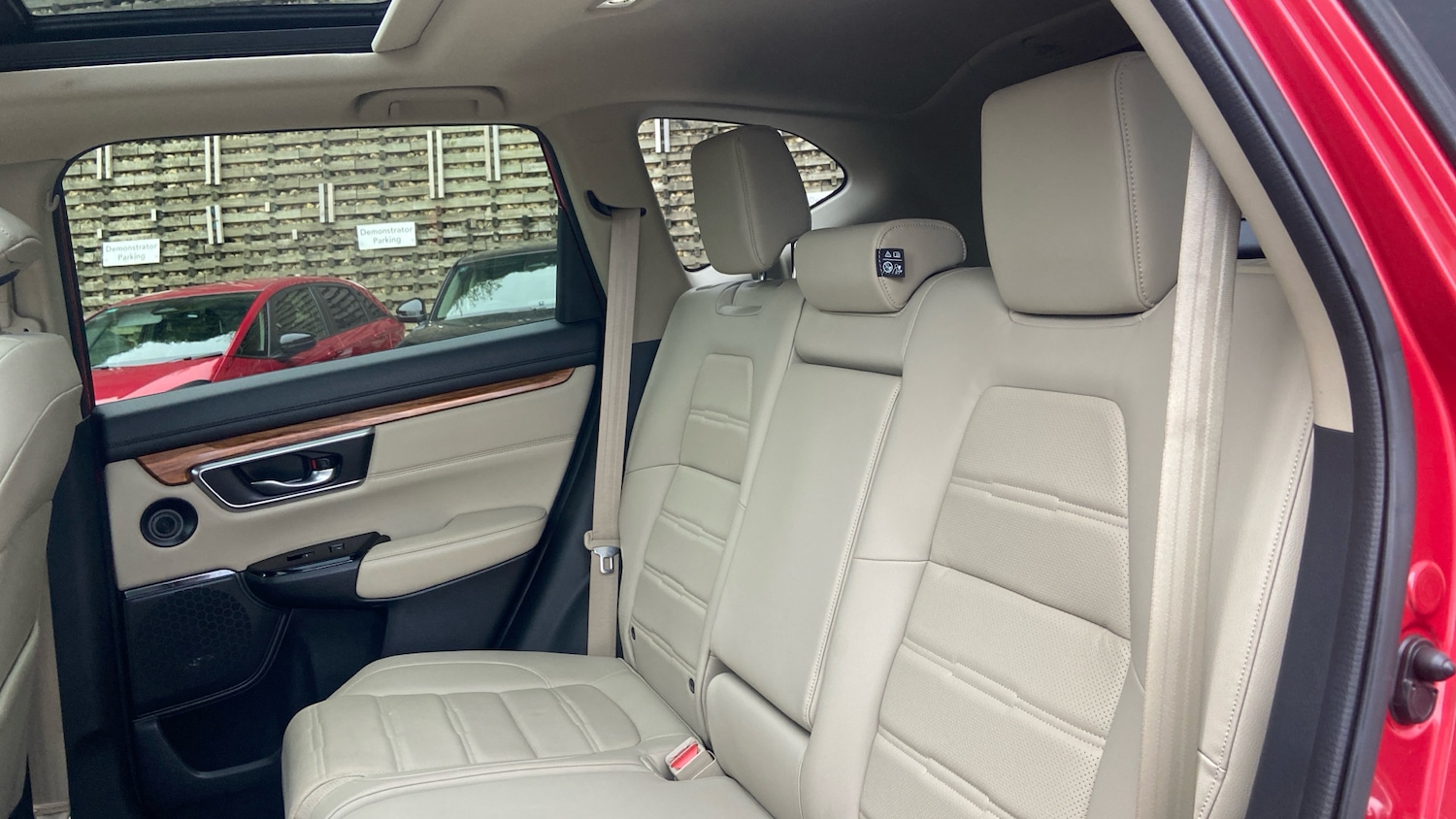 Used Honda CR-V 2019 for sale - 76040611: Photo 8