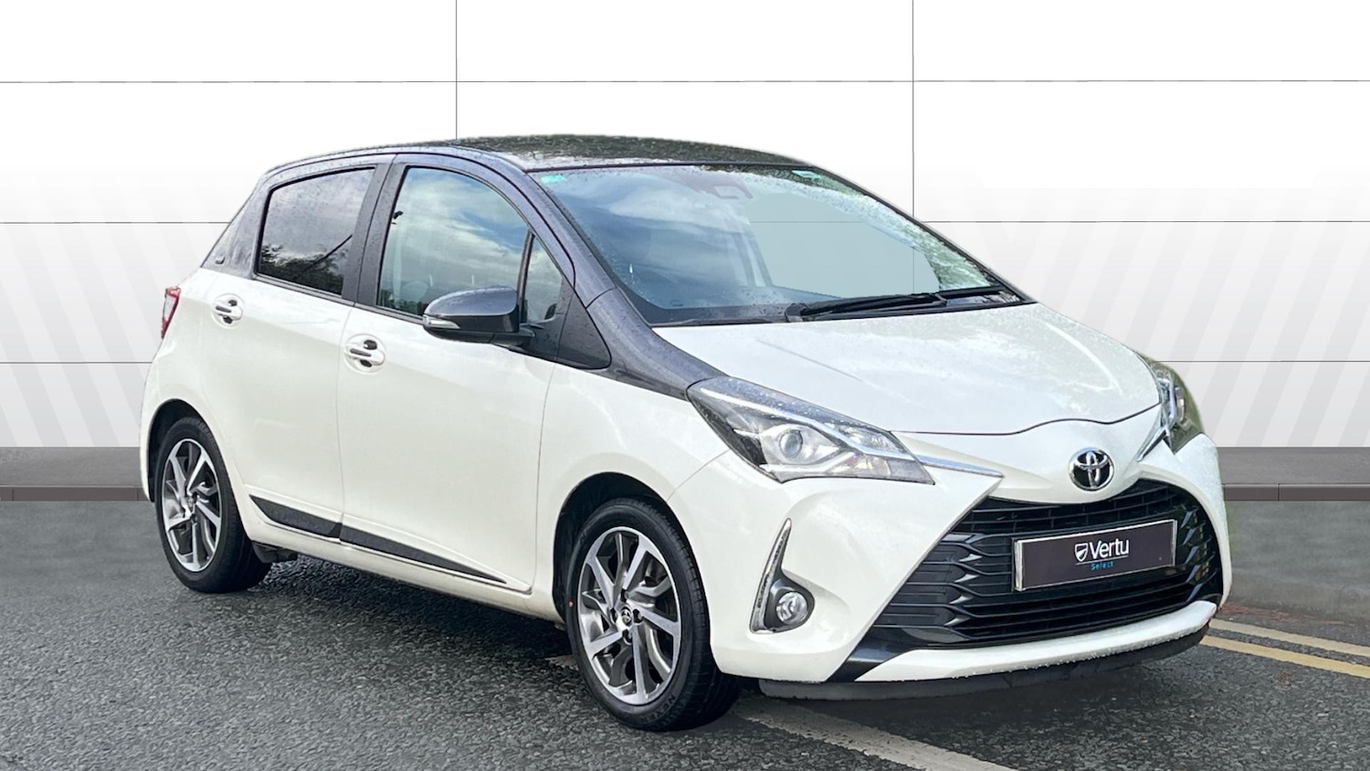 Used Toyota Yaris 2020 for sale - 76324454: Photo 1
