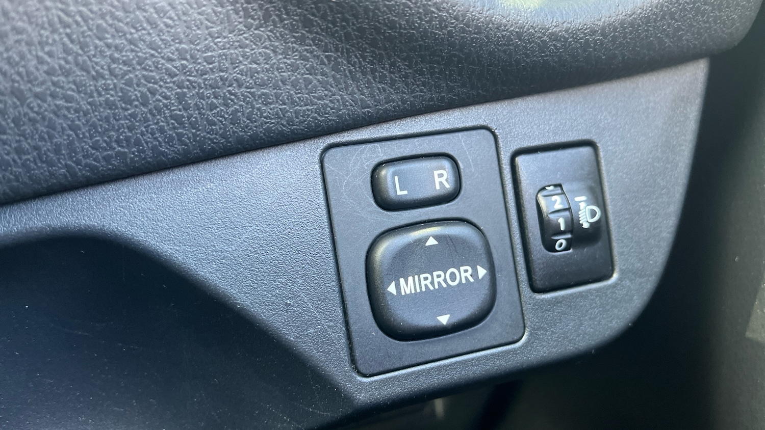 Used Toyota Yaris 2020 for sale - 76324454: Photo 29