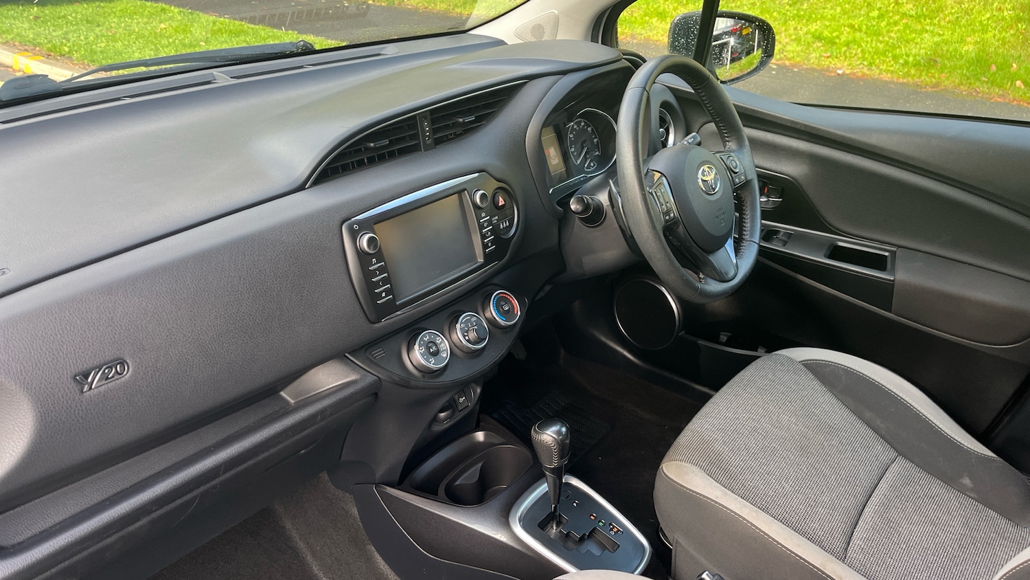 Used Toyota Yaris 2020 for sale - 76324454: Photo 9