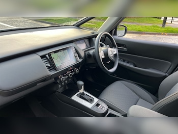 Used Honda Jazz 2024 for sale - 76671733: Photo