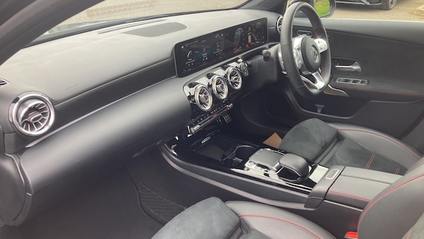 Used Mercedes-Benz A-Class 2018 for sale - 76143063: Photo 9