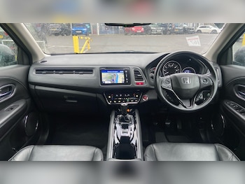 Used Honda HR-V 2018 for sale - 77363904: Photo