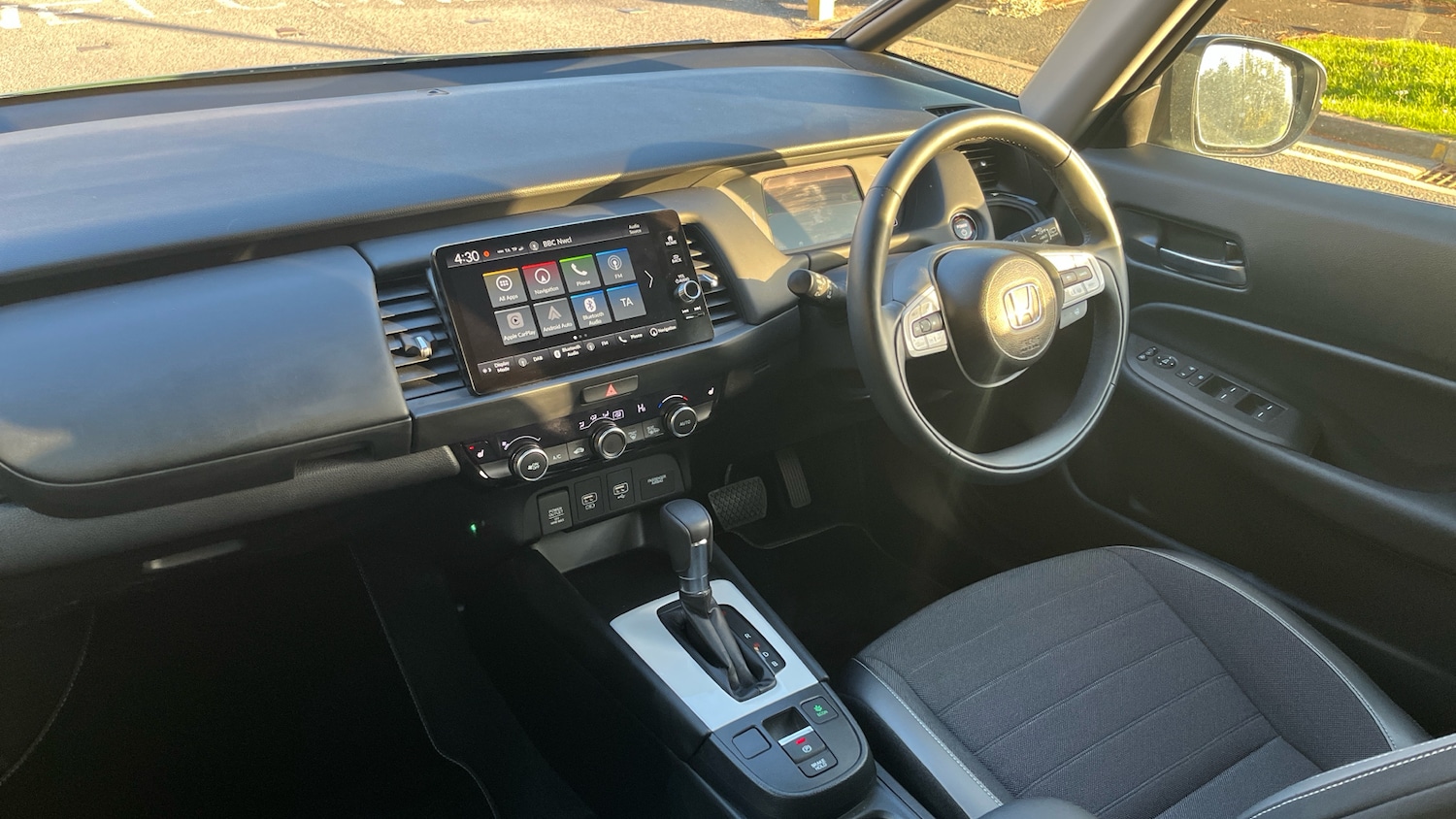 Used Honda Jazz 2024 for sale - 76324469: Photo 2