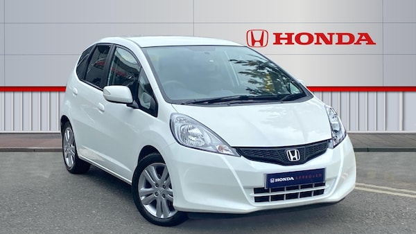 Used Honda Jazz 2015 for sale - 76302117: Photo 1