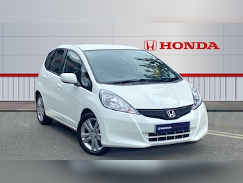 Used Honda Jazz 2015 for sale - 76302117: Photo