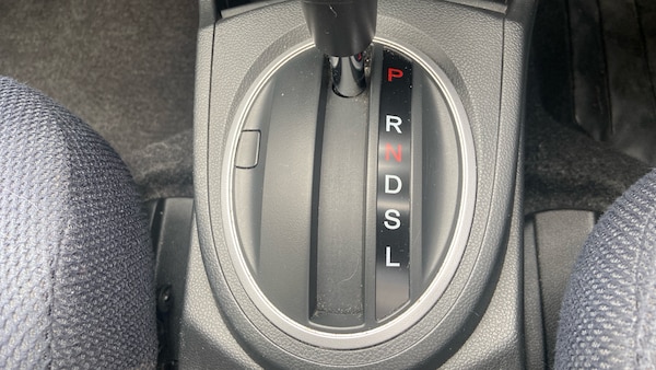 Used Honda Jazz 2015 for sale - 76302117: Photo 28