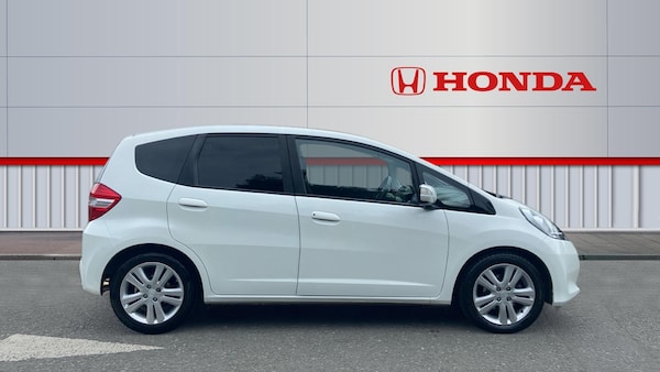 Used Honda Jazz 2015 for sale - 76302117: Photo 5